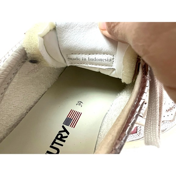 Autry Metalist Low Top Sneaker Metallic Silver Python Flat Form Round Toe SZ 8.5 - Picture 6 of 9